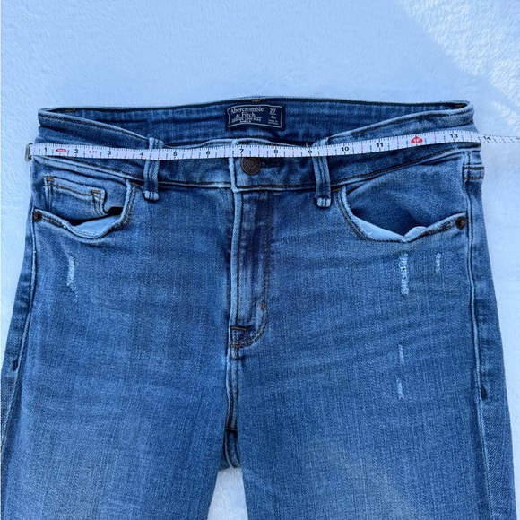 Abercrombie & Fitch Harper Low Rise Ankle Distressed Jeans, Size 27 - Picture 9 of 13